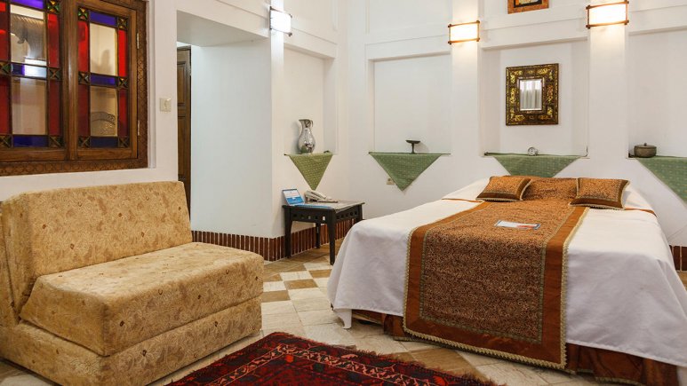 اتاق دو تخته دبل هتل تاریخی لب خندق یزد